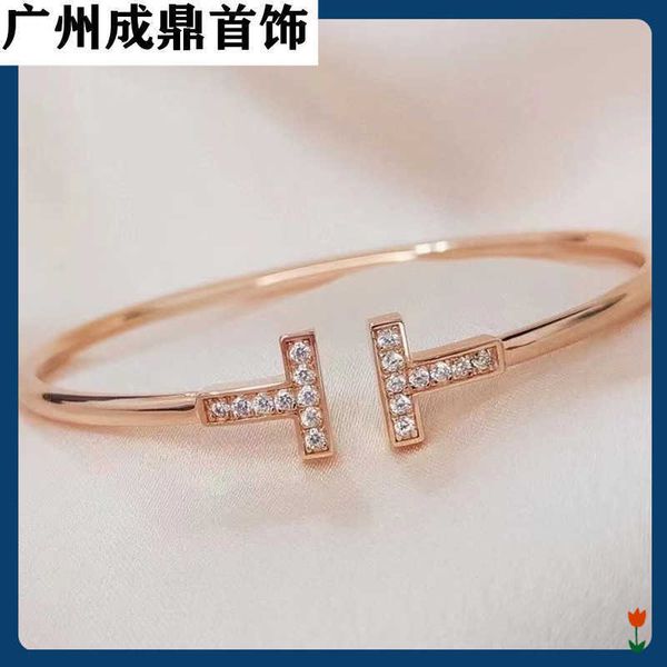 internet celebrity tiffay double bracelet 925 sterling silver plated 18k gold inlaid diamond narrow version half t1 series, Black
internet celebrity tiffay double bracelet 925 sterling silver plated 18k gold inlaid diamond narrow version half t1 series, Black