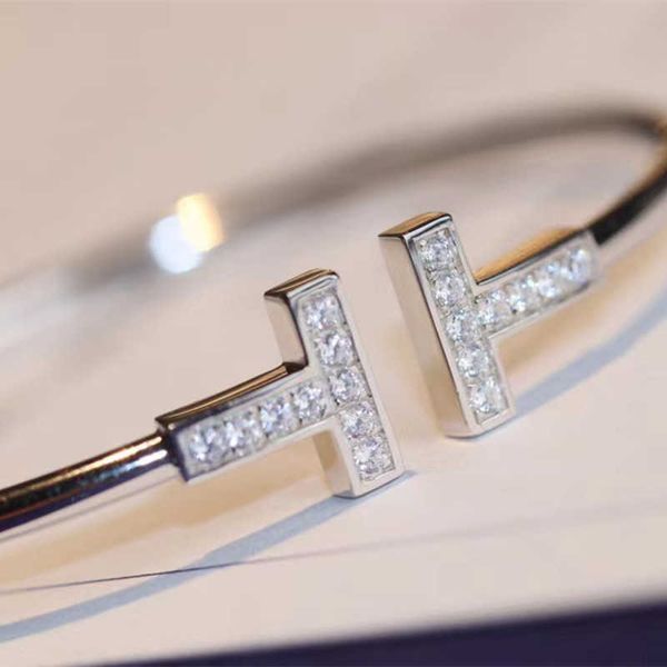 remo classic fashion double-tiffay bracelet with high carbon diamond v gold cnc precision plating thick quality elastic bracelet, Black
remo classic fashion double-tiffay bracelet with high carbon diamond v gold cnc precision plating thick quality elastic bracelet, Black