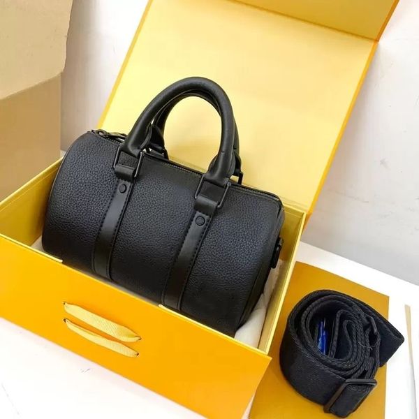 2023 handbag designer shoulder messenger bag small size totes high-quality portable pillow bag clutch wallets coin purse with box packaging, Black;red
2023 handbag designer shoulder messenger bag small size totes high-quality portable pillow bag clutch wallets coin purse with box packaging, Black;red