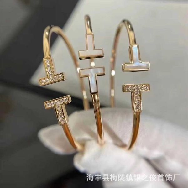 eller high editiffayon tiffay double bracelet female electroplated 18k rose gold white fritiffayllaria full diamond inlaid brick opening fas, Black
eller high editiffayon tiffay double bracelet female electroplated 18k rose gold white fritiffayllaria full diamond inlaid brick opening fas, Black