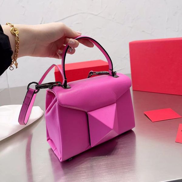 fashion luxury designers bags women shoulder crossbody bag handbag purse original box genuine leather totes handle solid color backpack lett
fashion luxury designers bags women shoulder crossbody bag handbag purse original box genuine leather totes handle solid color backpack lett