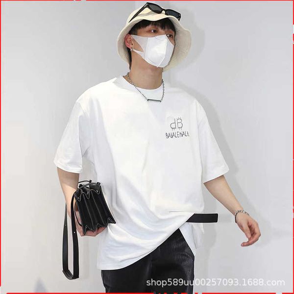 luxury designer's new men's and women's short sleeved sportswear set shirt 2023 early spring t-shirt simple printed short sle, White
luxury designer's new men's and women's short sleeved sportswear set shirt 2023 early spring t-shirt simple printed short sle, White