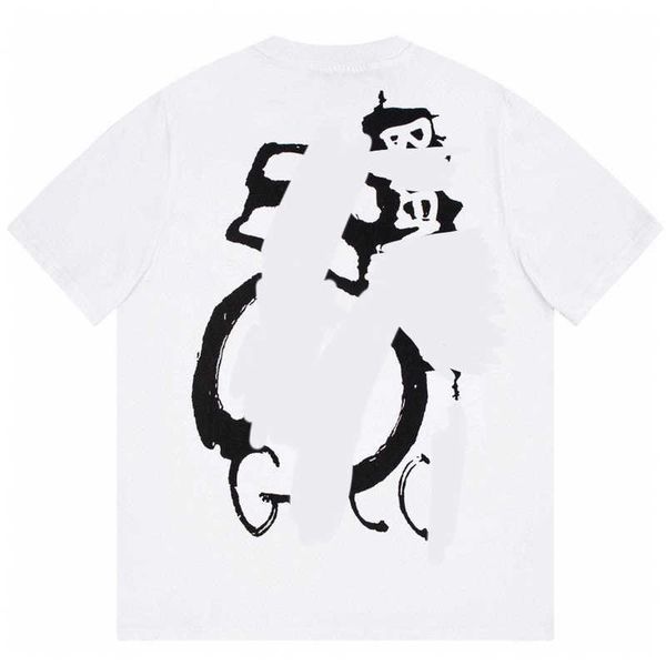 luxury designer's new men's and women's short sleeved sportswear set shirt correct version summer new graffiti relaxed short, White;black
luxury designer's new men's and women's short sleeved sportswear set shirt correct version summer new graffiti relaxed short, White;black