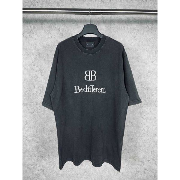 luxury designer's new men's women's short sleeved sportswear set shirt high edition 23 summer new badge embroidery wash and, White;black
luxury designer's new men's women's short sleeved sportswear set shirt high edition 23 summer new badge embroidery wash and, White;black
