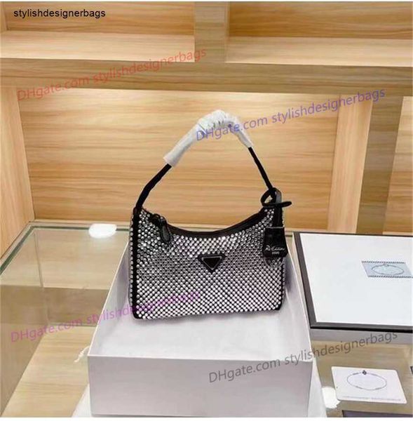shoulder bags 2022 diamond women shoulder bag new crystal handbags summer fashion underarm purses luxury totes bling nylon classic shiny han
shoulder bags 2022 diamond women shoulder bag new crystal handbags summer fashion underarm purses luxury totes bling nylon classic shiny han