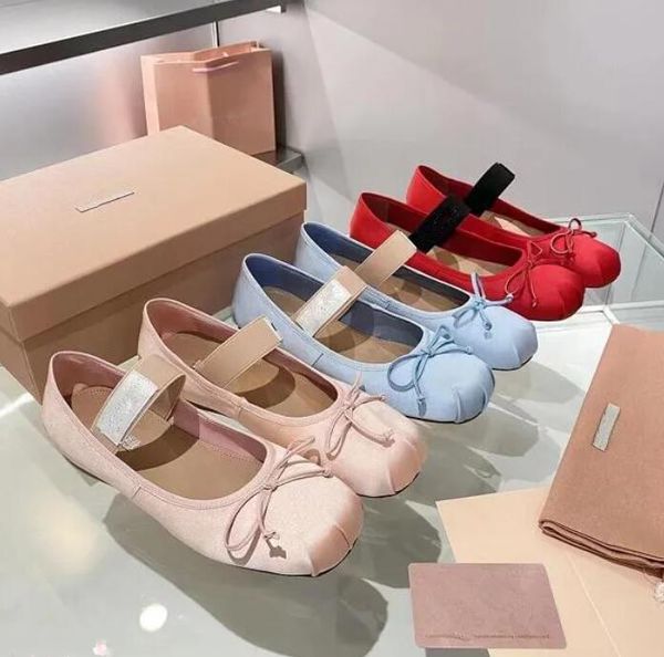 2023 new miu ballet shoes women satin bow comfortable casual shoes flat shoes ladies and girls holiday elastic mary jane shoes, Black
2023 new miu ballet shoes women satin bow comfortable casual shoes flat shoes ladies and girls holiday elastic mary jane shoes, Black