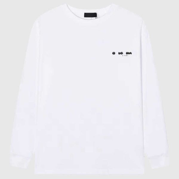designer's new men's and women's short sleeved sportswear set summer new luxury family print tape loose relaxed long sleeve, White;black
designer's new men's and women's short sleeved sportswear set summer new luxury family print tape loose relaxed long sleeve, White;black