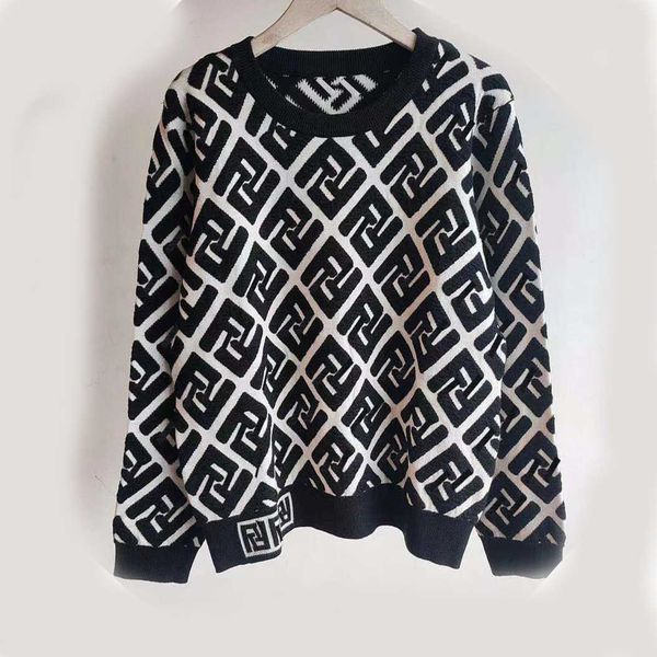 v-neck ff fendyity designer women sweater knit letter knitted sweaters long-sleeved cardigan fashion casual jacket knitwear shirts, White;black
v-neck ff fendyity designer women sweater knit letter knitted sweaters long-sleeved cardigan fashion casual jacket knitwear shirts, White;black