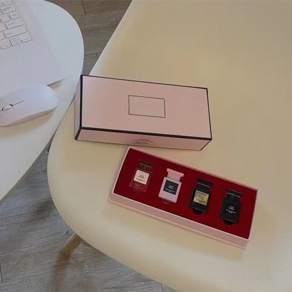 luxuries designer perfume set 7.5ml 4pcs fabulous rose wood white suede lavender cherry peach perfume kit 4 in 1 gift box for woman man deli
luxuries designer perfume set 7.5ml 4pcs fabulous rose wood white suede lavender cherry peach perfume kit 4 in 1 gift box for woman man deli