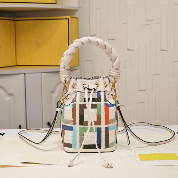 2023 mini bucket bag designer mon tresor crossbody shoulder bags embroidery drawstring hanbdag womens woven soft nappa leather handle tote
2023 mini bucket bag designer mon tresor crossbody shoulder bags embroidery drawstring hanbdag womens woven soft nappa leather handle tote