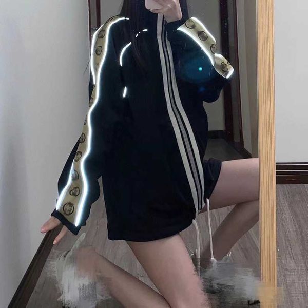 womens designer t shirt tracksuit shirt differentiated market version classic reflective ribbon loose coat, Black;brown
womens designer t shirt tracksuit shirt differentiated market version classic reflective ribbon loose coat, Black;brown