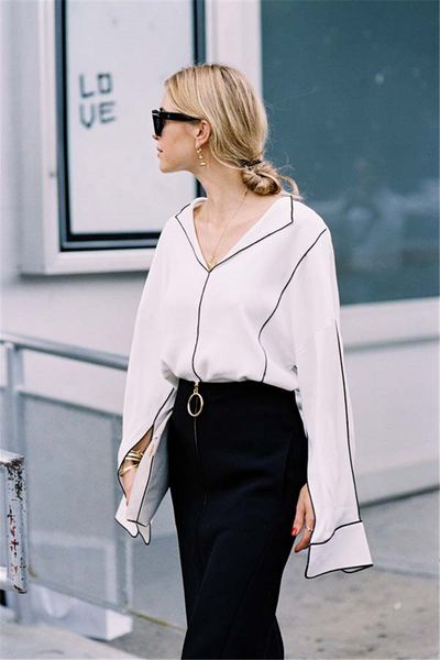 women's blouses shirts ael street style black edged pure white v-neck long sleeved women's shirts fashion blogger recommended casu
women's blouses shirts ael street style black edged pure white v-neck long sleeved women's shirts fashion blogger recommended casu