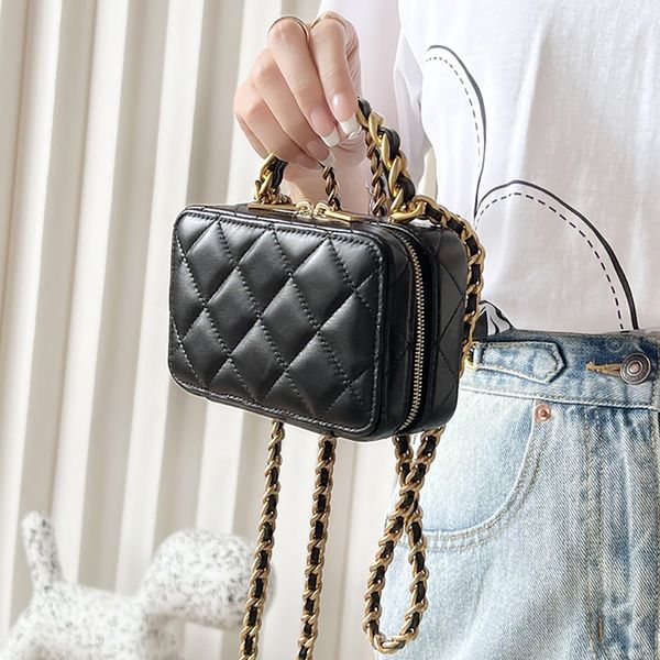 designer cosmetic bags luxury shoulder bag 1:1 quality genuine leather crossbody bag 13.5cm with box mc103
designer cosmetic bags luxury shoulder bag 1:1 quality genuine leather crossbody bag 13.5cm with box mc103