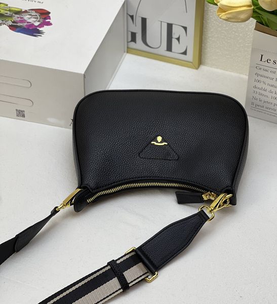designer channel bag tote handbag europe and america man woman lovers luxurious fashion single shoulder 24.5cmx15cmx7cm
designer channel bag tote handbag europe and america man woman lovers luxurious fashion single shoulder 24.5cmx15cmx7cm