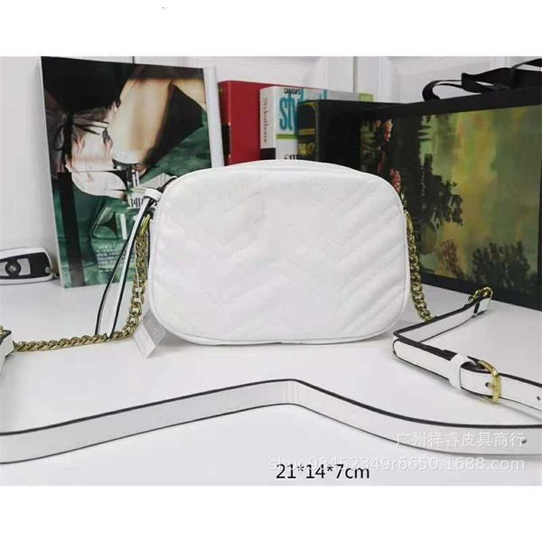 evergreen small square bag style horizontal solid color wave pattern pu zipper camera
evergreen small square bag style horizontal solid color wave pattern pu zipper camera