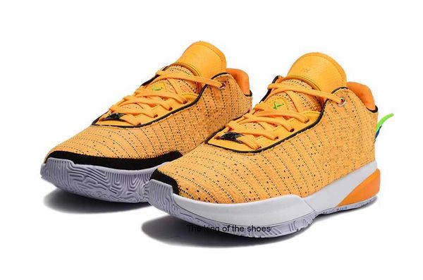 grade school lebrons 20 laser orange basketball shoes for sale university red pink grinch men women sneakers with box us4-us12
grade school lebrons 20 laser orange basketball shoes for sale university red pink grinch men women sneakers with box us4-us12