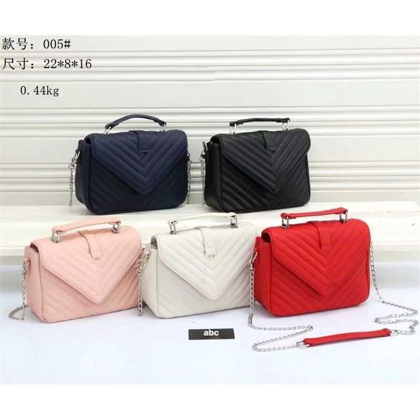 2023 soft face chain bag korean stereo small square handle middle zipper lychee embroidery line
2023 soft face chain bag korean stereo small square handle middle zipper lychee embroidery line