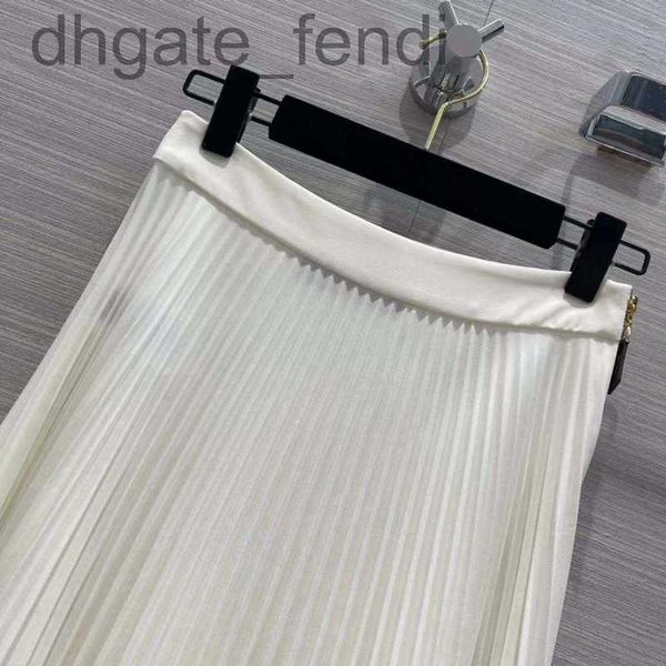 skirts designer2023 new spring summer milan designer a fashion dress women's brand same style pleated 1227-9 g66o, Black
skirts designer2023 new spring summer milan designer a fashion dress women's brand same style pleated 1227-9 g66o, Black