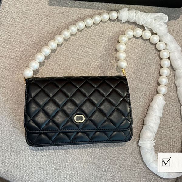 womens pearl chain bag designer shoulder flap quilted bags gold metal hardware genuine leather lady handbags purse wallet sacoche 19x13cm
womens pearl chain bag designer shoulder flap quilted bags gold metal hardware genuine leather lady handbags purse wallet sacoche 19x13cm