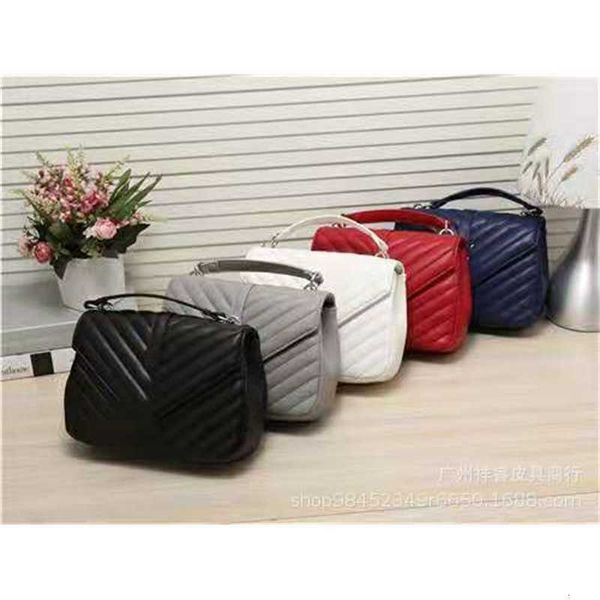 horizontal style square solid color v-pattern soft handle small bag single shoulder messenger handbag
horizontal style square solid color v-pattern soft handle small bag single shoulder messenger handbag