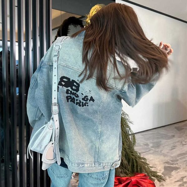 luxury designer women t shirt shirt high edition family double graffiti hand-painted letter print ins net red denim jacket for men women, Black;brown
luxury designer women t shirt shirt high edition family double graffiti hand-painted letter print ins net red denim jacket for men women, Black;brown