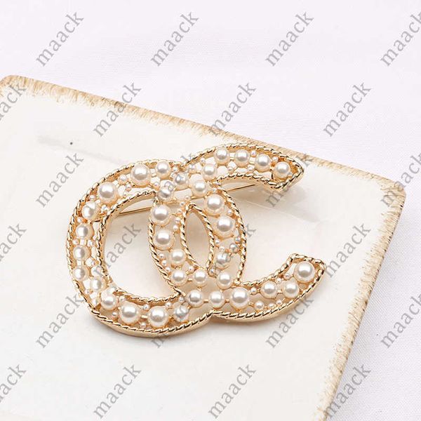 simple small sweet wind c desinger brooch women pearl rhinestone letters brooches suit pin fashion jewelry clothing decoration accessories, Gray
simple small sweet wind c desinger brooch women pearl rhinestone letters brooches suit pin fashion jewelry clothing decoration accessories, Gray