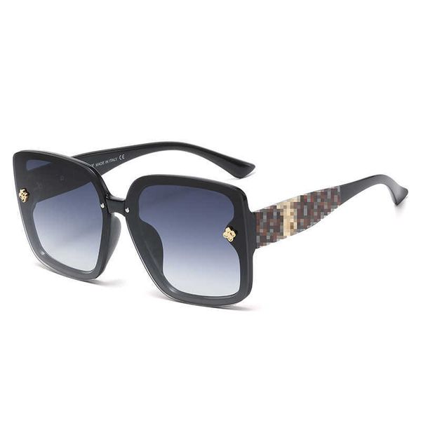 new classic fashion sunglasses square large frame travel anti women's glasses, White;black
new classic fashion sunglasses square large frame travel anti women's glasses, White;black