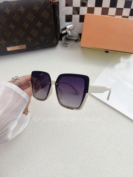 2023 women polarized sunglasses classic four-leaf clover elements retro style 5a quality, White;black
2023 women polarized sunglasses classic four-leaf clover elements retro style 5a quality, White;black