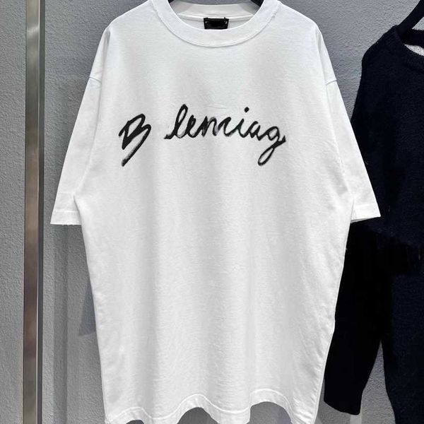 2023 new designer womens t shirt high-end differentiate market edition summer sleeve t-shirt scrawled loose versatile round neck, White;black
2023 new designer womens t shirt high-end differentiate market edition summer sleeve t-shirt scrawled loose versatile round neck, White;black