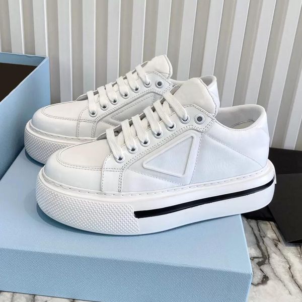 2023 designer re-nylon women boots casual shoes removable bag high-shoe shiny leather recycled nylon sneakers low-trainers, Black
2023 designer re-nylon women boots casual shoes removable bag high-shoe shiny leather recycled nylon sneakers low-trainers, Black