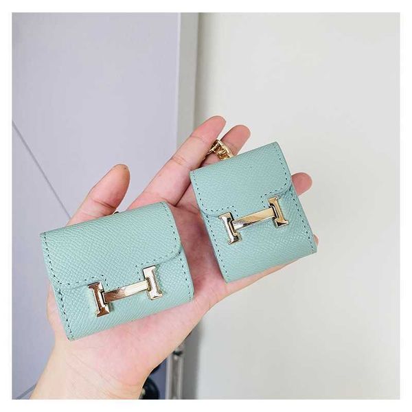 mini bag pendant leather airpods1/2/3 generation protective case couple car keychain, Slivery;golden
mini bag pendant leather airpods1/2/3 generation protective case couple car keychain, Slivery;golden