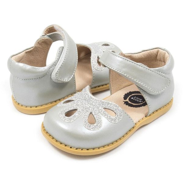 first walkers livie luca brand patel summer children's girls' flower shoes children's flat bottom baby sandals children'
first walkers livie luca brand patel summer children's girls' flower shoes children's flat bottom baby sandals children'