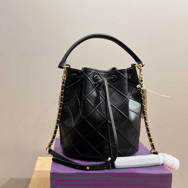 bucket bag leather shoulder bag designer handbag women fashion chain beach totes vintage crossbody bags black purse 230224
bucket bag leather shoulder bag designer handbag women fashion chain beach totes vintage crossbody bags black purse 230224