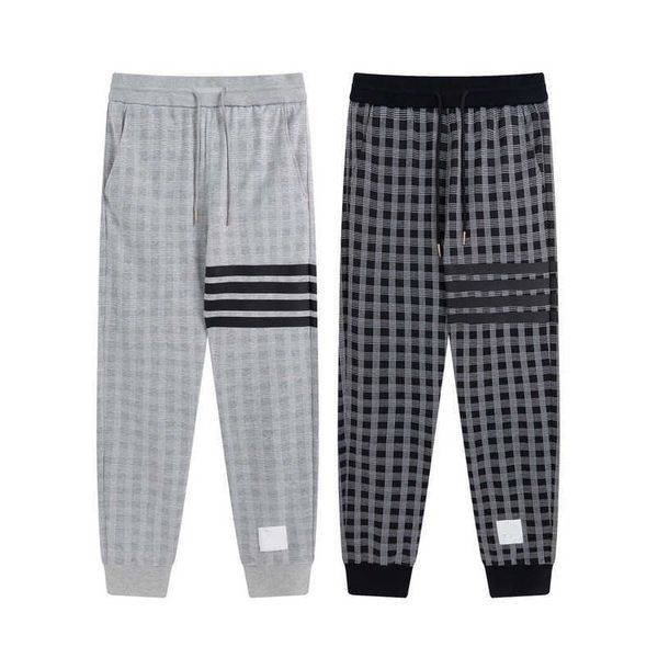 2023 new designer womens t shirt high-end shirt high edition sanitary british style stripe loose sweatpants casual pants leggings, White;black
2023 new designer womens t shirt high-end shirt high edition sanitary british style stripe loose sweatpants casual pants leggings, White;black