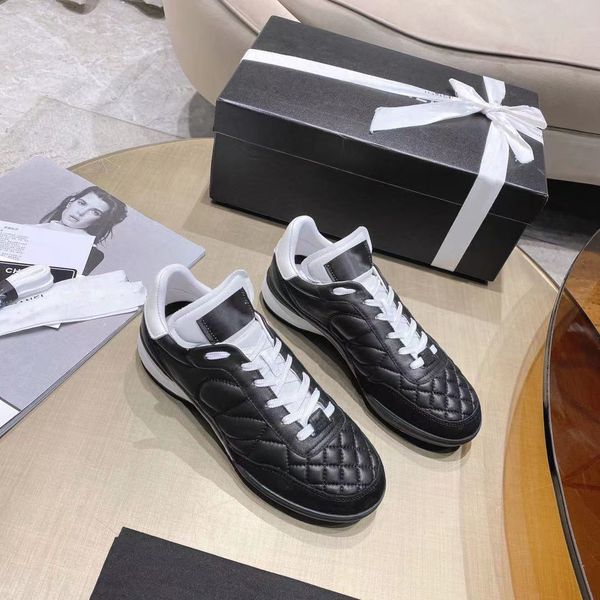 designer calfskin casual shoes reflective sneakers vintage suede leather trainers fashion shoes leisure shoe platform lace-up women mens sne, Black
designer calfskin casual shoes reflective sneakers vintage suede leather trainers fashion shoes leisure shoe platform lace-up women mens sne, Black