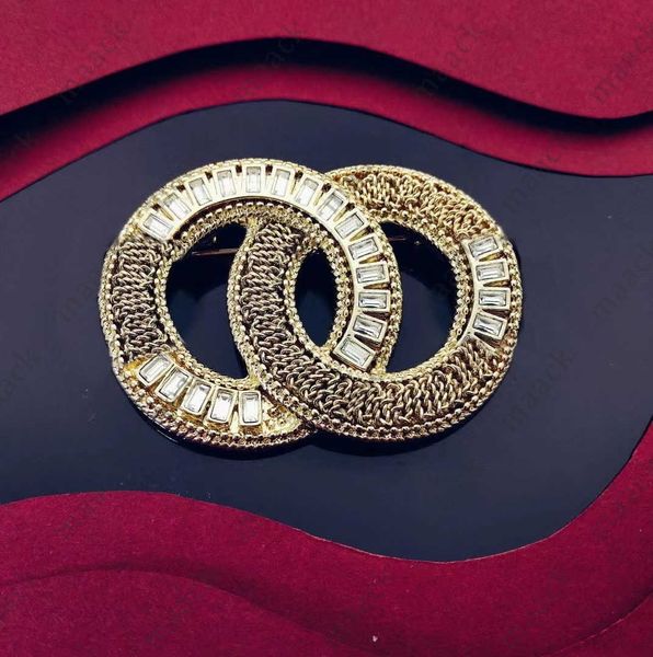 brass gold plated popular diamonds pearls brooches classic style bronze luxury vintage new designer women european size pins as exquisite gi, Gray
brass gold plated popular diamonds pearls brooches classic style bronze luxury vintage new designer women european size pins as exquisite gi, Gray
