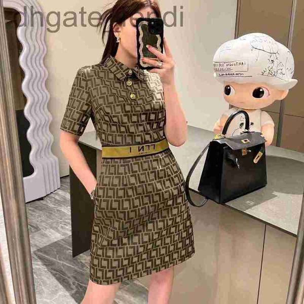 casual dresses designerdesigner 2023 new classic waist tucked lapel short-sleeved fashion vintage full print f letter slim jacquard belt d10, Black;gray
casual dresses designerdesigner 2023 new classic waist tucked lapel short-sleeved fashion vintage full print f letter slim jacquard belt d10, Black;gray