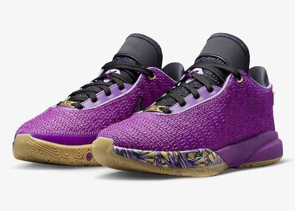 2023 ids vivid purple lebrons 20 young heirs shoes men women basketball sport shoe sneakers with box size us4-12
2023 ids vivid purple lebrons 20 young heirs shoes men women basketball sport shoe sneakers with box size us4-12