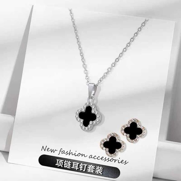 2023 clover necklace four leaf chain jewelry sided women's fashion korean version simple personality cyber red student versatile collar, Silver
2023 clover necklace four leaf chain jewelry sided women's fashion korean version simple personality cyber red student versatile collar, Silver