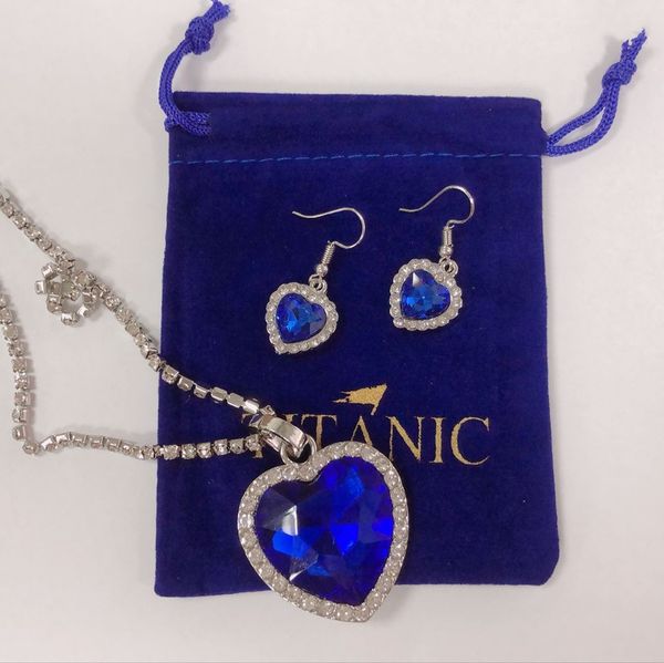 earrings necklace titanic heart of ocean blue love forever pendant with velvet bag 230410, Silver
earrings necklace titanic heart of ocean blue love forever pendant with velvet bag 230410, Silver