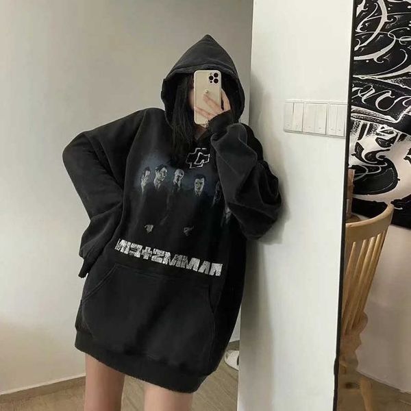 2023 new designer womens t shirt high-end shirt high family limited edition chariot band print wash washed hole hoodie top, Black
2023 new designer womens t shirt high-end shirt high family limited edition chariot band print wash washed hole hoodie top, Black