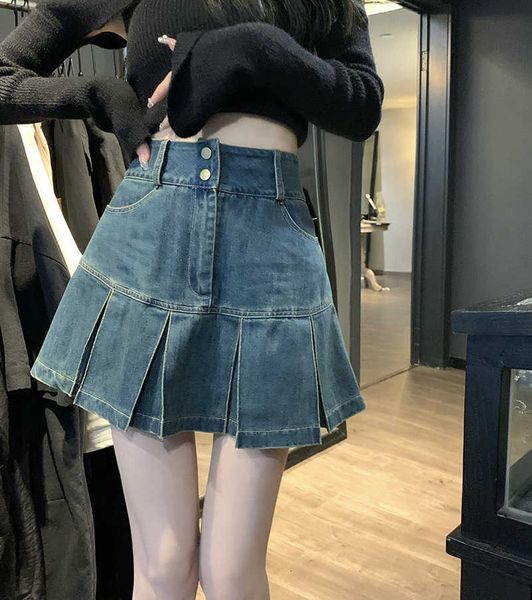 fat oversized slim high waist denim washable and versatile two button a-line pleated short skirt, Blue
fat oversized slim high waist denim washable and versatile two button a-line pleated short skirt, Blue