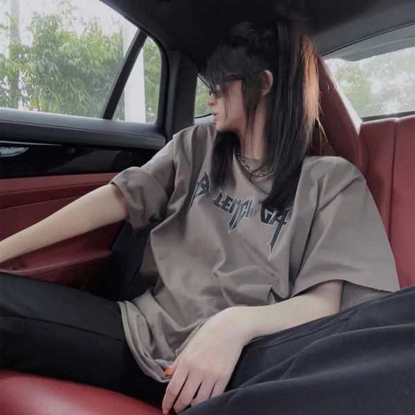 designer women's clothing 20% off high edition 2023 summer family lightning letter straight split print worn old sleeve t-shirt, White;black
designer women's clothing 20% off high edition 2023 summer family lightning letter straight split print worn old sleeve t-shirt, White;black