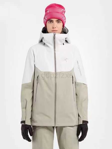 men's jacket spring and autumn co bred american version of stormtrooper hard shell couple outdoor waterproof mountaineering men's, Black;brown
men's jacket spring and autumn co bred american version of stormtrooper hard shell couple outdoor waterproof mountaineering men's, Black;brown