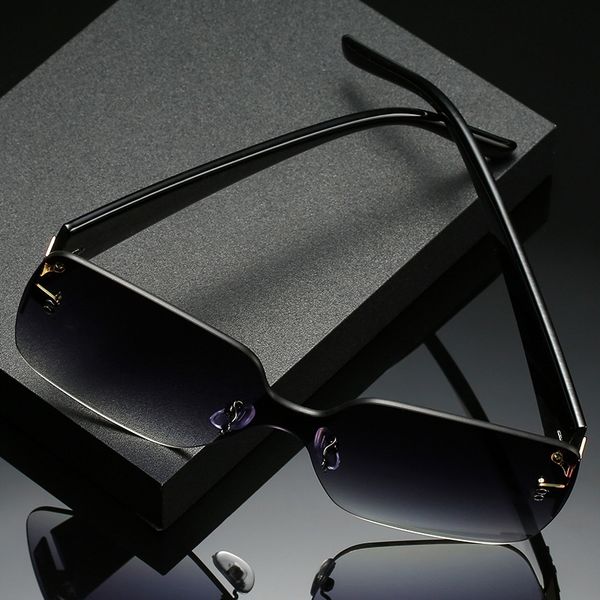 fashion brand designer sunglasses square oversized sunglasses for women men with letters vintage big frame retro eyewear uv400 y220413, White;black
fashion brand designer sunglasses square oversized sunglasses for women men with letters vintage big frame retro eyewear uv400 y220413, White;black