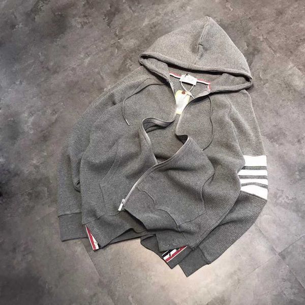 2023 new women's tshirt shirt edition 23 spring yarn-dyed four bar contrast waffle hoodie zipper long sleeve cardigan, Black
2023 new women's tshirt shirt edition 23 spring yarn-dyed four bar contrast waffle hoodie zipper long sleeve cardigan, Black
