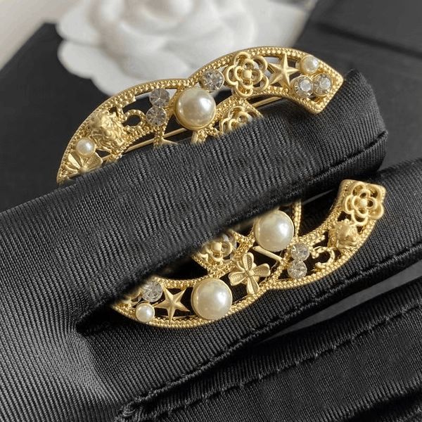elegant luxury style designer letter brooch hollow letter pearl for women charm jewelry accessorie wedding gift high quality, Gray
elegant luxury style designer letter brooch hollow letter pearl for women charm jewelry accessorie wedding gift high quality, Gray