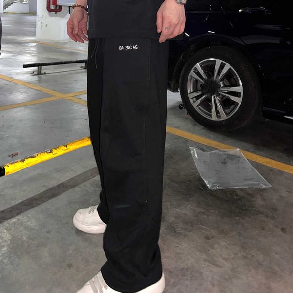 2023 new designer womens t shirt high-end shirt version of label family loose fit sports wide leg couple casual straight pants, White;black
2023 new designer womens t shirt high-end shirt version of label family loose fit sports wide leg couple casual straight pants, White;black