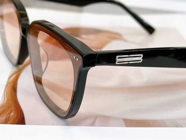 designer brand pair eyewear shady rays sunglasses knockaround sunglasses driving outdoor uv protection 18x24 frame original box, White;black
designer brand pair eyewear shady rays sunglasses knockaround sunglasses driving outdoor uv protection 18x24 frame original box, White;black