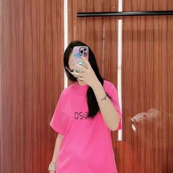 2023 new designer womens t shirt high-end shirt summer family 520 digital printed couples t-shirt high street old half sleeve ins, White;black
2023 new designer womens t shirt high-end shirt summer family 520 digital printed couples t-shirt high street old half sleeve ins, White;black